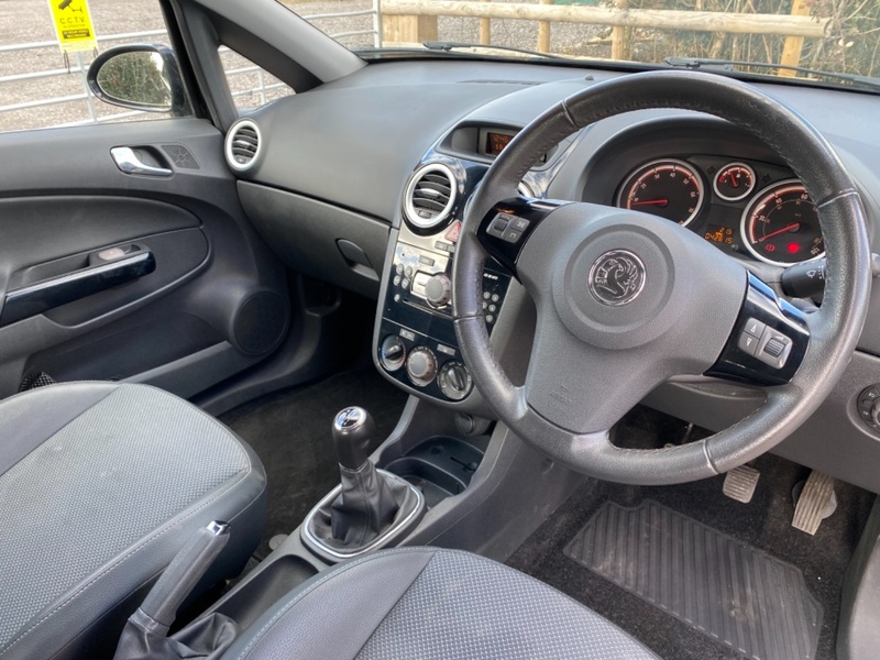 VAUXHALL CORSA