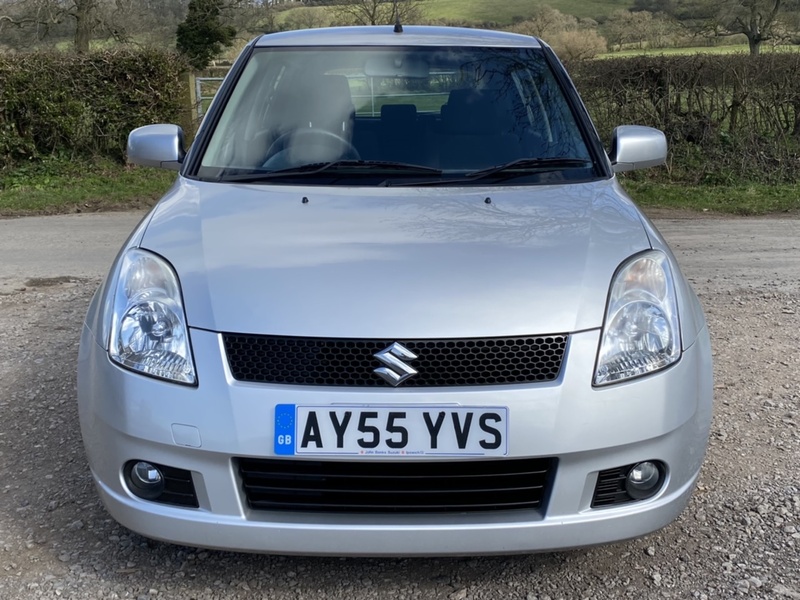 SUZUKI SWIFT