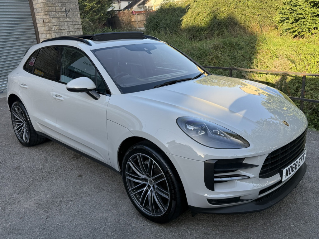 2019 Porsche MACAN